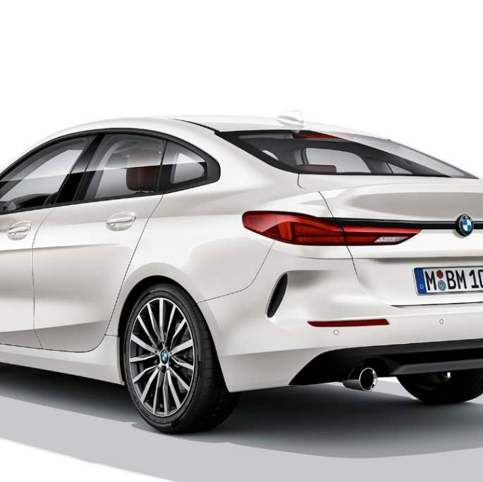 Jantele din aliaj uşor ale BMW Seria 2 Gran Coupé, Model Advantage Imagine cu jantele din aliaj uşor ale BMW Seria 2 Gran Coupé, Model Advantage, în Alb Mineral, F44