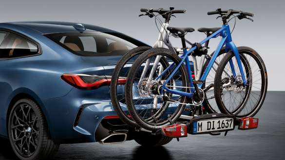 Suportul pentru biciclete BMW cu montare în spate Pro 2.0 pentru BMW Seria 4 Coupé G22 2020 Imagine în prim plan cu suportul pentru biciclete BMW cu montare în spate Pro 2.0 pentru BMW Seria 4 Coupé G22 2020