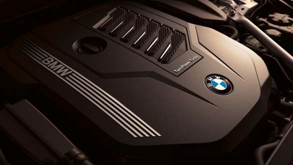 Imagine cu motorul BMW TwinPower Turbo pe benzină cu 6 cilindri al BMW Seria 6 Gran Turismo, G32, 2020 Imagine cu motorul BMW TwinPower Turbo pe benzină cu 6 cilindri al BMW Seria 6 Gran Turismo, G32, 2020