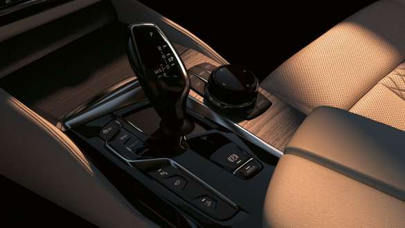 Detaliile din ceramică pentru elementele de control ale BMW Seria 6 Gran Turismo, G32, 2020 Imagine cu detaliile din ceramică pentru elementele de control ale BMW 640i xDrive Gran Turismo, G32, 2020