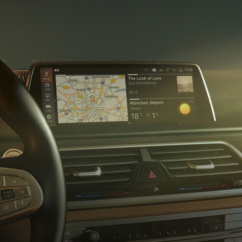 Sistemul de operare BMW 7.0 Sistemul de operare BMW 7.0 pe Control Display-ul BMW Seria 7 Sedan