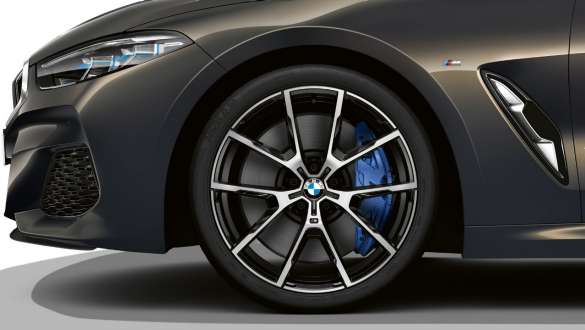 Jante M din aliaj uşor, tip 728 M ale BMW M850i xDrive în Gri Dravit metalizat. Jante M din aliaj uşor, tip 728 M ale BMW M850i xDrive în Gri Dravit metalizat.