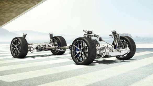 Suspensia M adaptivă a BMW M850i xDrive în Gri Dravit metalizat. Suspensia M adaptivă a BMW M850i xDrive în Gri Dravit metalizat.