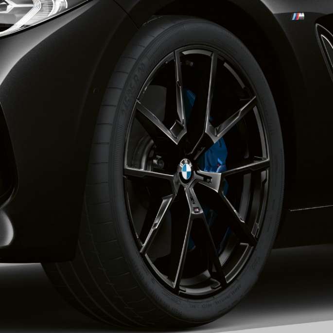 Jantele din pachetul M Sport Imagine cu jantele din pachetul M Sport al BMW Seria 8 Gran Coupé