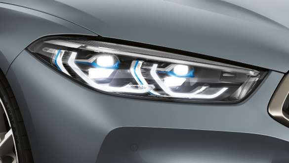 Faruri BMW Laserlight Imagine cu farurile BMW Laserlight ale BMW Seria 8 Gran Coupé