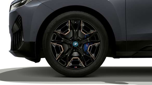 Jante M aerodinamice de 22”, tip 1023, Bronz Titanium, Bicolor, cu aspect 3D şlefuit ale BMW iX M60 i20 2022, SUV electric, BMW Individual Storm Bay BMW iX M60 i20 2022, SUV electric BMW Individual Storm Bay jante M aerodinamice de 22”, tip 1023, Bronz Titanium, Bicolor, cu aspect 3D şlefuit