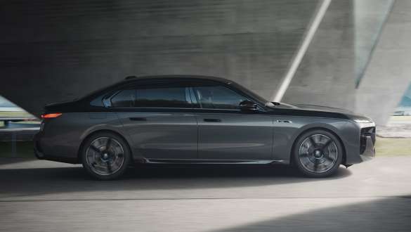 BMW M760e xDrive Sedan BMW M760e xDrive Sedan