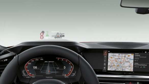 BMW Head-Up Display al BMW Z4 M40i, G29 Imagine în prim-plan cu BMW Head-Up Display al BMW Z4 M40i, G29, 2019