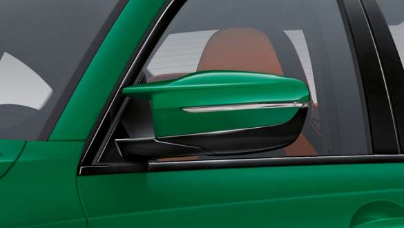 Oglinzi M exterioare ale BMW M3 Sedan G80 2020 Imagine în prim plan cu oglinzile exterioare M ale BMW M3 Sedan G80 2020 în Verde Isle of Man