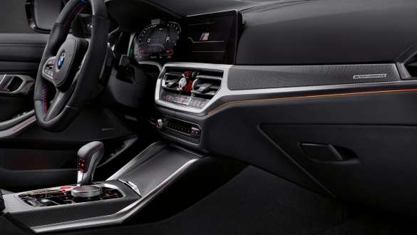 Ornamentele interioare M Performance din fibră de carbon ale BMW M3 Sedan G80 2020 Interior cu ornamentele interioare M Performance din fibră de carbon ale BMW M3 Sedan G80 2020