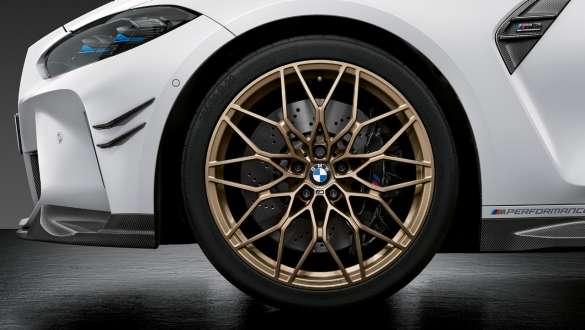Jante M Performance forjate de 20”/21”, tip 1000 M ale BMW M4 Coupé G82 2020 Imagine în prim plan cu jantele M Performance forjate de 20”/21”, tip 1000 M ale BMW M4 Coupé G82 2020
