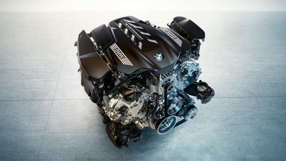 Motorul BMW M TwinPower Turbo pe benzină cu 8 cilindri al BMW M550i xDrive G30 2020 Motorul BMW M TwinPower Turbo pe benzină cu 8 cilindri al BMW M550i xDrive Sedan, G30, LCI, Facelift, 2020