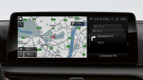 BMW Live Cockpit Professional al automobilelor BMW Seria 5 Sedan M pentru modelul BMW M5 Imagine din interior cu BMW Live Cockpit Professional al BMW M5