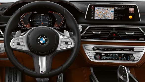 „BMW Live Cockpit Professional” BMW M760Li xDrive Sedan, „BMW Live Cockpit Professional”