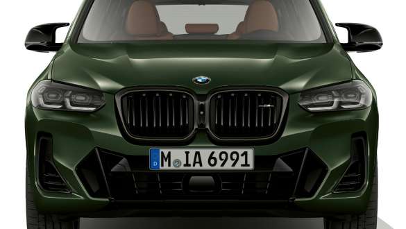 Elemente de design specifice M40i şi M40d pentru modelul BMW X3 M40i G01 LCI Facelift 2021 Imagine din partea frontală cu elemente de design specifice M40i ale modelului BMW X3 M40i M40d G01 LCI Facelift 2021 Verde Malachite
