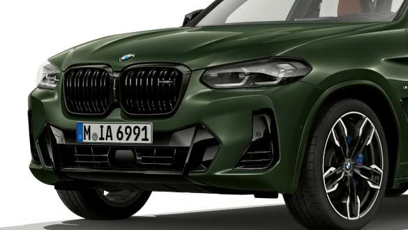 Pachetul M Aerodinamic al unui BMW X3 M40i M40d G01 LCI Facelift Spoilerul faţă din Pachetul M Aerodinamic al modelului BMW X3 M40i M40d G01 LCI Facelift 2021 Verde Malachite
