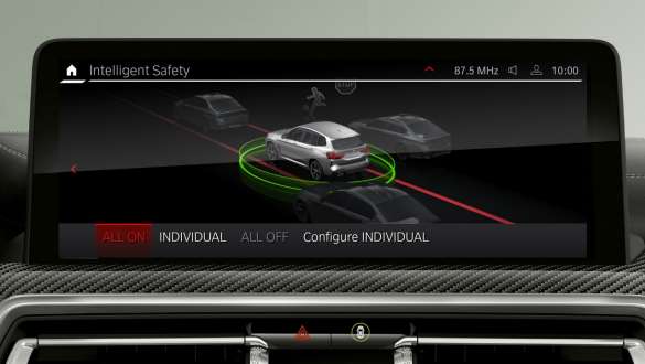 Driving Assistant Professional al automobilelor BMW X3 M F97 G01 LCI Facelift 2021 Driving Assistant Professional pe Control Display pentru automobilele BMW X3 M F97 G01 LCI Facelift 2021