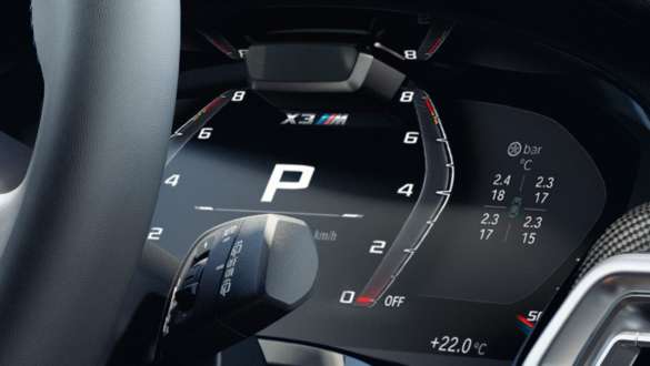 Panoul de instrumente specific M al automobilelor BMW X3 M F97 LCI Facelift 2021 Panoul de instrumente specific M al automobilelor BMW X3 M F97 LCI Facelift 2021