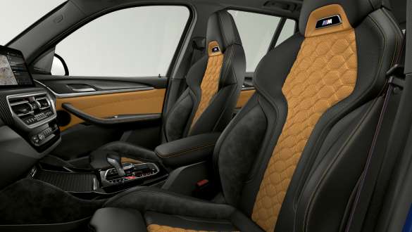 Scaunele M Sport ale unui BMW X3 M Competition F97 LCI Facelift 2021 Imagine din interior cu scaunele M Sport ale unui BMW X3 M Competition F97 LCI Facelift 2021