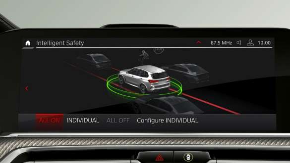 Modelele BMW X5 M cu Driving Assistant Professional Imagine cu interiorul modelelor BMW X5 M, F95, cu Driving Assistant Professional