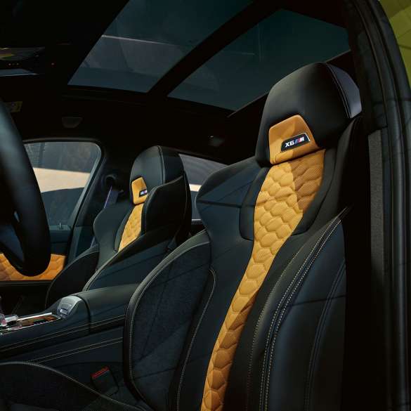 Scaunele multifuncţionale ale BMW X6 M Competition Scaunele multifuncţionale ale BMW X6 M Competition, F96 2020