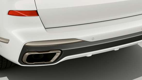 Imagine cu sistemul de evacuare M Sport al modelelor BMW X7 M Imagine cu partea spate a modelelor BMW X7 M cu sistemul de evacuare M Sport, G07
