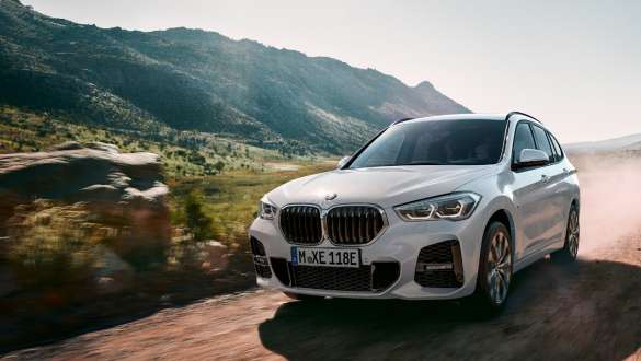 BMW X1 xDrive25e, F48, autonomie Imagine cu trei sferturi din partea frontală a BMW X1 xDrive25e, F48 2019, autonomie