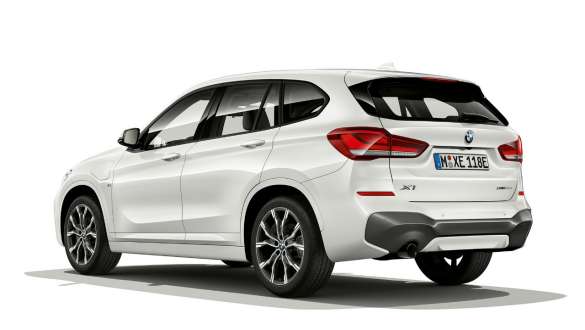 BMW X1 xDrive25e, F48, sistem plug-in hybrid Imagine cu trei sferturi din partea spate a BMW X1 xDrive25e, F48 2019, sistem plug-in hybrid