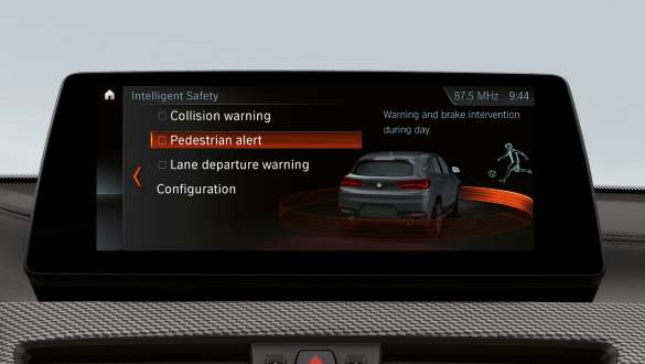 Driving Assistant Plus al BMW X2, F39 Imagine în prim-plan cu Driving Assistant Plus al BMW X2, F39, 2018