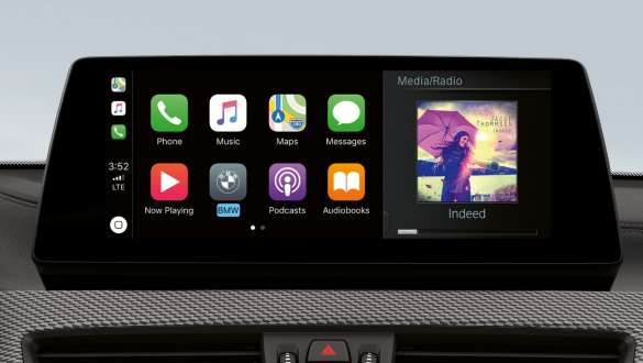 „Apple CarPlay®” al BMW X2, F39 Imagine în prim-plan cu „Apple CarPlay®” al BMW X2, F39, 2018