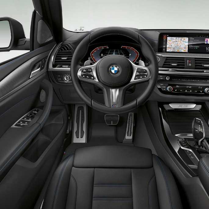Interiorul BMW X3 M40i, Model M Sport Interiorul BMW X3 M40i, Model M Sport