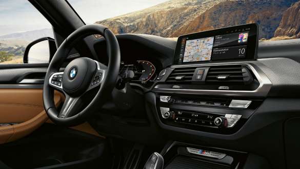 Afişajul de instrumente multifuncţional al BMW X3 M40i Afişajul de instrumente multifuncţional al BMW X3 M40i