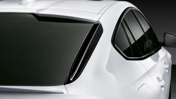 Aripioarele spate M Performance în negru lucios ale modelului BMW X6 G06 2019 Aripioarele spate M Performance în negru lucios ale modelului BMW X6 G06 2019