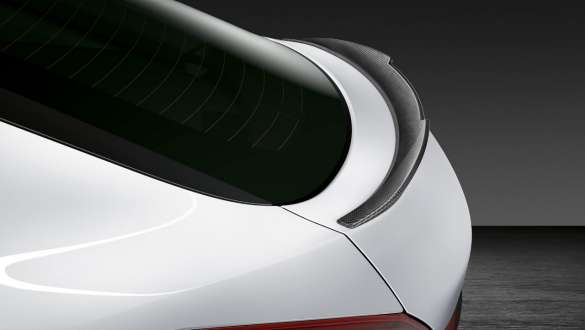 Spoilerul M spate din fibră de carbon al modelului BMW X6 G06 2019 Imagine din exterior cu spoilerul M spate din fibră de carbon al modelului BMW X6 G06 2019