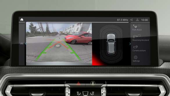 Asistentul la parcare BMW iX3 G08 2021