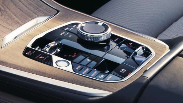 Aplicaţii din sticlă CraftedClarity pentru BMW X7 Aplicaţii din sticlă CraftedClarity pentru BMW X7
