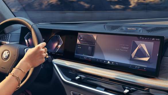 BMW X7 LCI ecranul curbat BMW şi sistem de operare BMW 8 BMW X7 LCI ecranul curbat BMW şi sistem de operare BMW 8