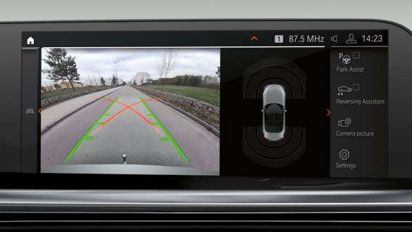 Asistentul la parcare al BMW Z4 Roadster Asistent la parcare pe Control Display-ul BMW Z4 Roadster