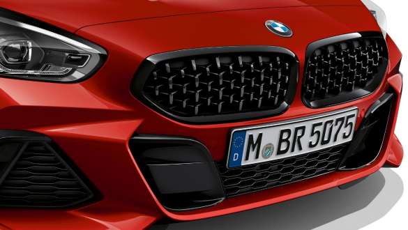 Grila BMW Z4 Roadster BMW Z4 Roadster cu grila cu design în formă de mesh