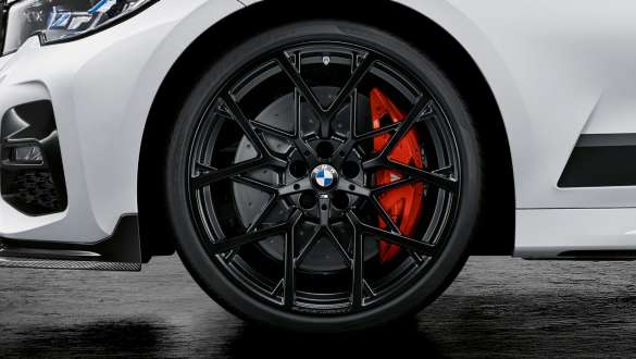 Jante M Performance forjate Y-spoke de 20”, tip 795 M, Jet Black mat ale BMW Seria 3 Sedan G20, cu accesorii M Performance Jante M Performance forjate Y-spoke de 20”, tip 795 M, Jet Black mat ale BMW Seria 3 Sedan G20, cu accesorii M Performance