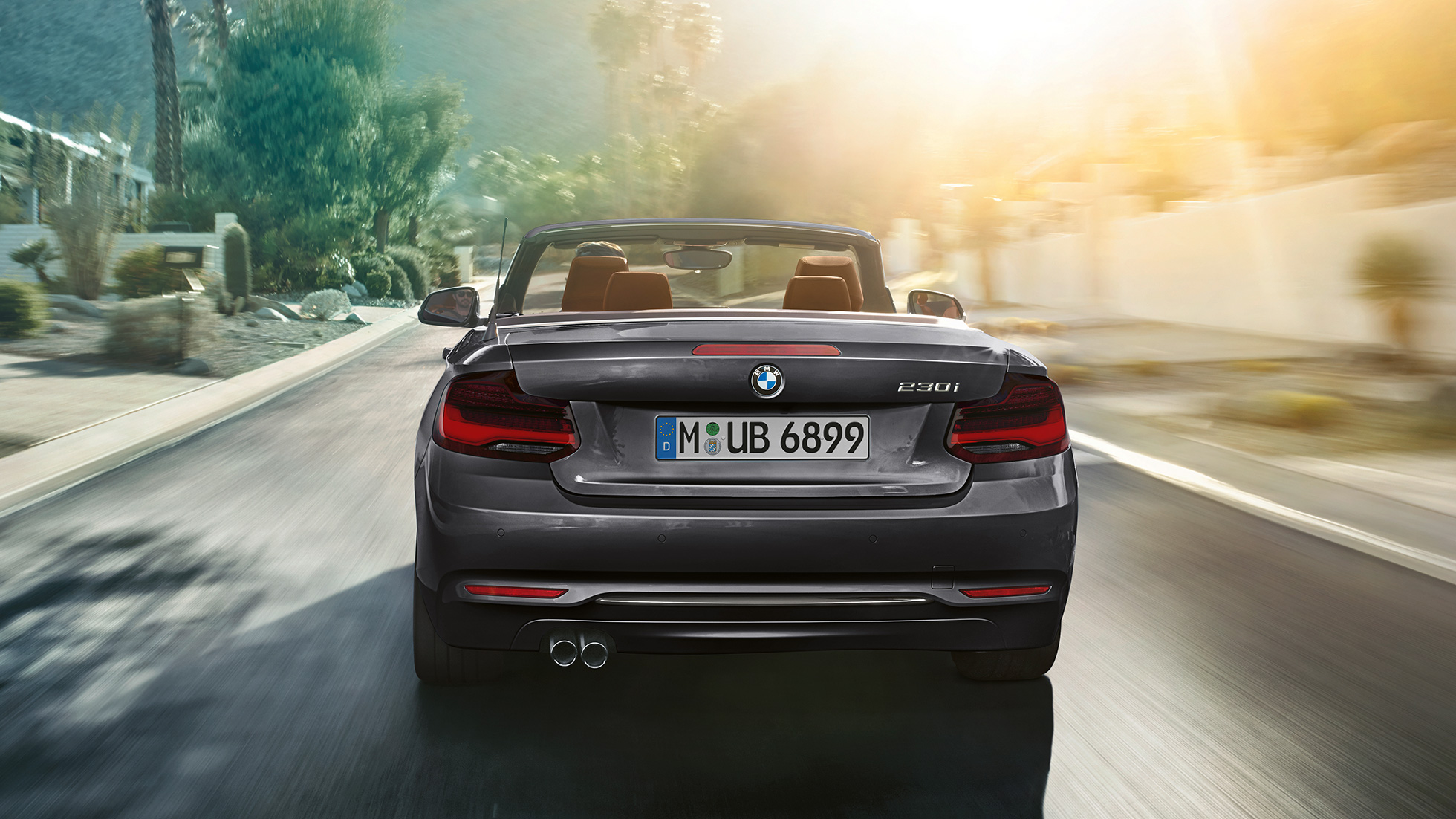 Exteriorul BMW Seria 2 Cabriolet Exteriorul BMW Seria 2 Cabriolet