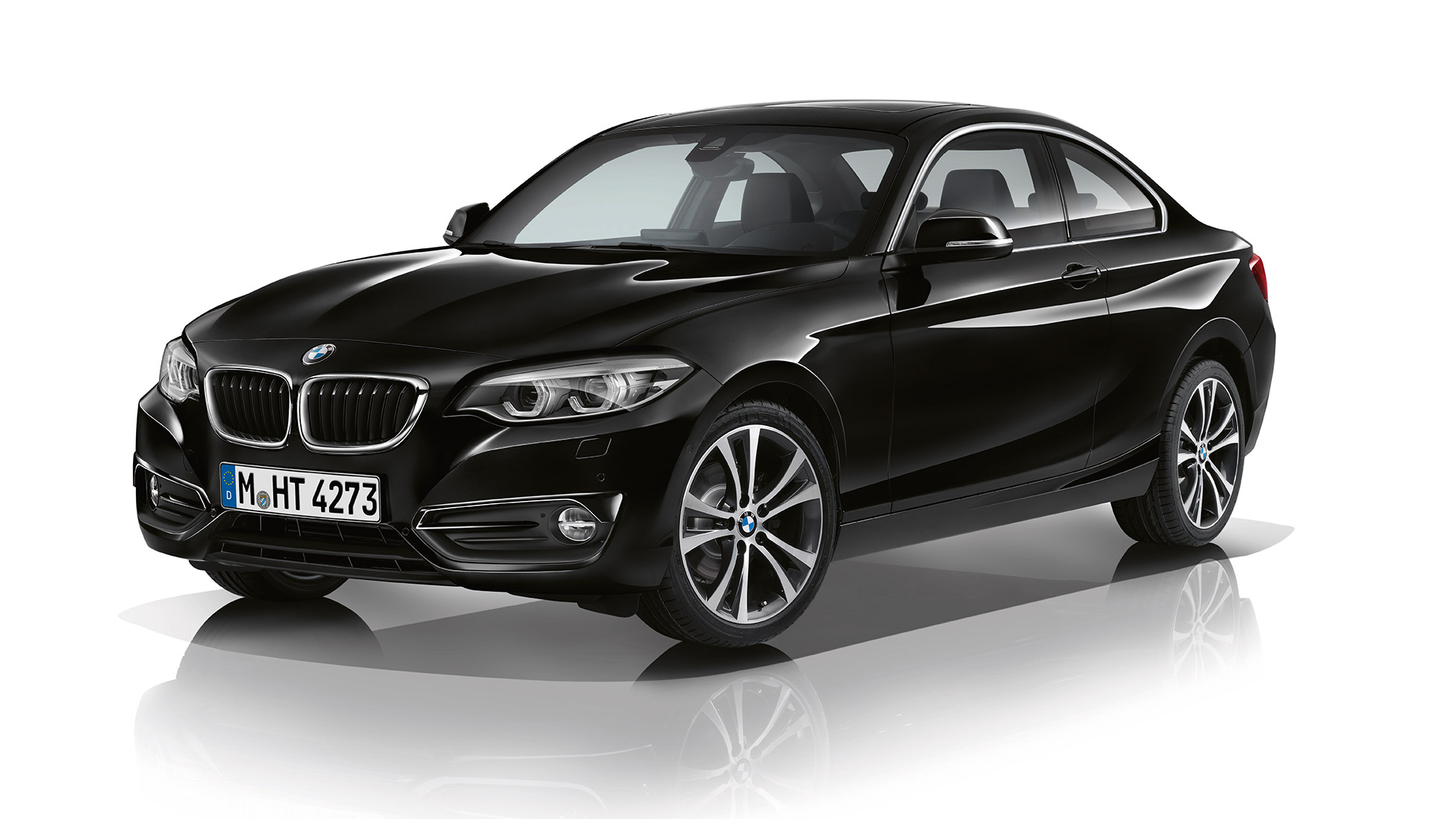 Imagine cu trei sferturi din partea frontală a BMW Seria 2 Coupé, Model Sport Line Imagine cu trei sferturi din partea frontală a BMW Seria 2 Coupé, Model Sport Line