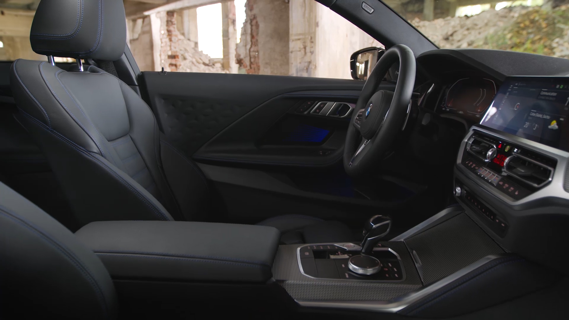 Video: designul interior al modelului BMW Seria 2 Coupé G42 2021 Video: designul interior al modelului BMW Seria 2 Coupé G42 2021