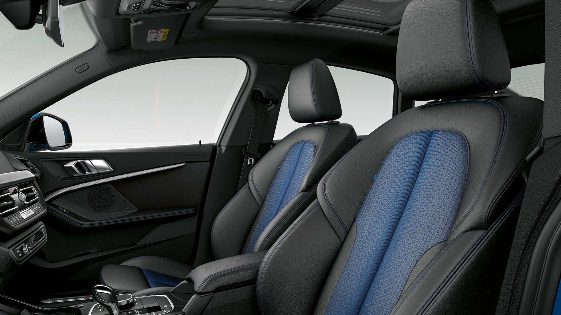 Scaunele sport în combinaţie de stofă „Trigon”/ piele Sensatec negre ale BMW Seria 2 Gran Coupé, Model M Sport Scaunele sport în combinaţie de stofă „Trigon”/ piele Sensatec negre ale BMW Seria 2 Gran Coupé, Model M Sport, F44