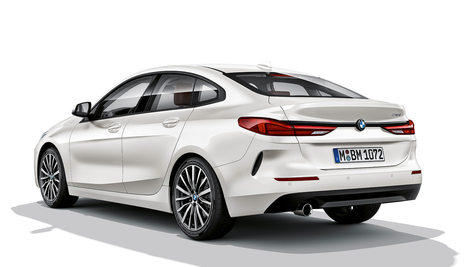 Jantele din aliaj uşor ale BMW Seria 2 Gran Coupé, Model Advantage Imagine cu jantele din aliaj uşor ale BMW Seria 2 Gran Coupé, Model Advantage, în Alb Mineral, F44