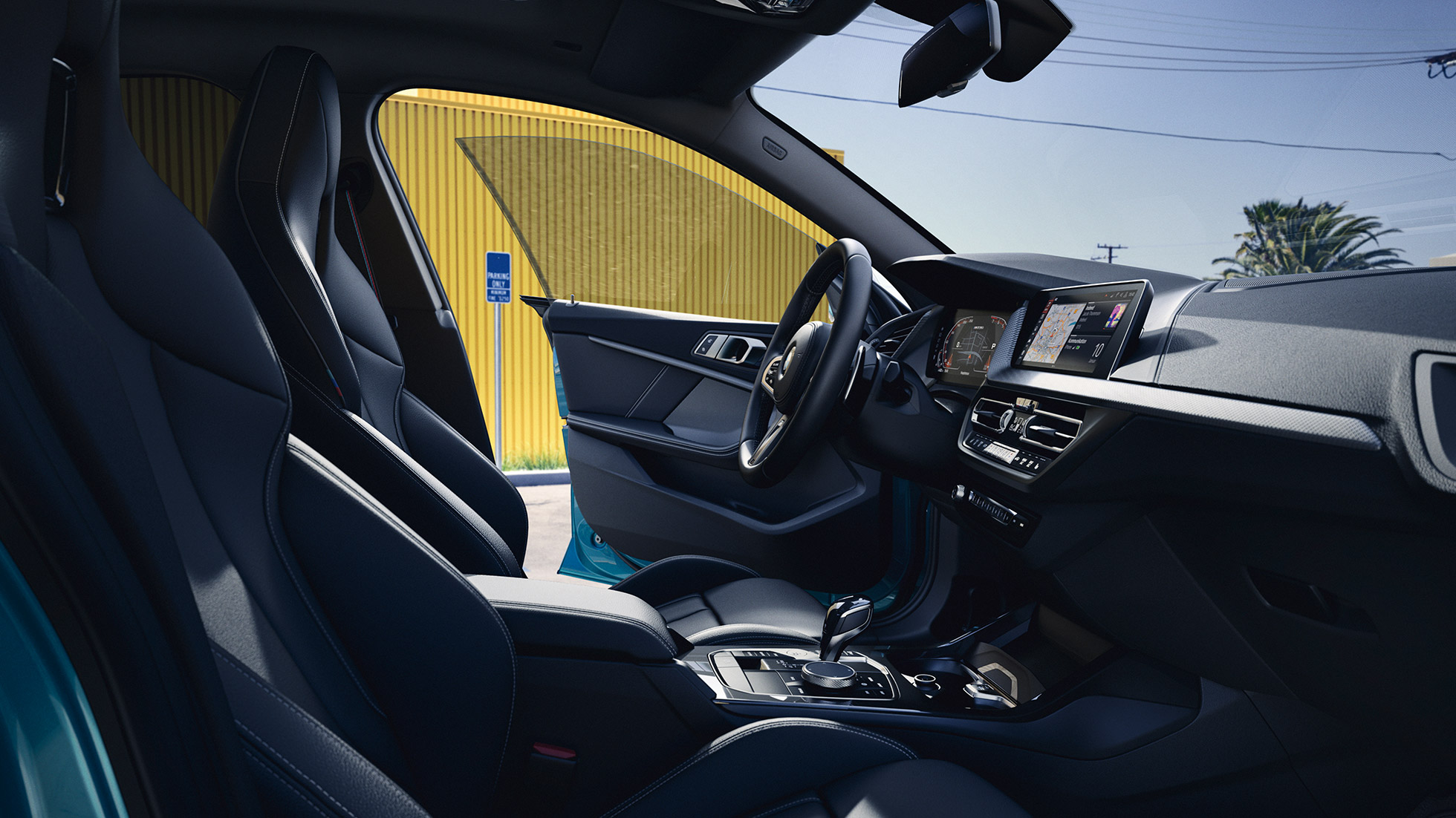 „BMW Live Cockpit Professional” al BMW Seria 2 Gran Coupé Imagine din interior cu „BMW Live Cockpit Professional” al BMW Seria 2 Gran Coupé, F44