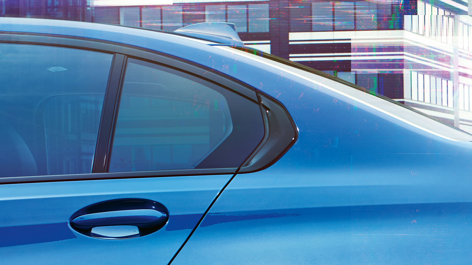 BMW Seria 3 Sedan, elementul „Hofmeister Kink”. Imagine cu partea laterală a BMW Seria 3 Sedan, cu elementul „Hofmeister Kink”.