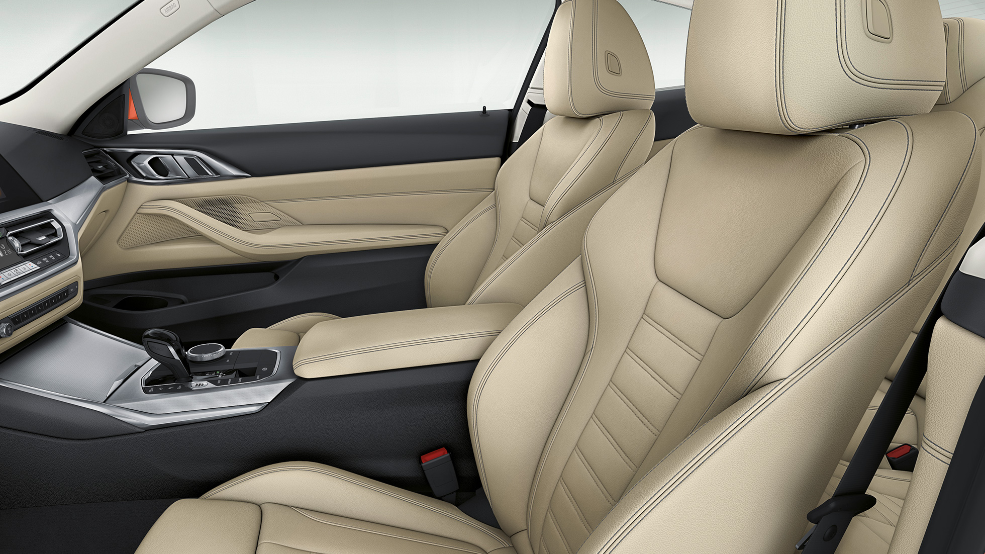 BMW Seria 4 Coupé, G22, 2020, cu echipamente de bază Interiorul BMW Seria 4 Coupé, G22, 2020, cu echipamente de bază