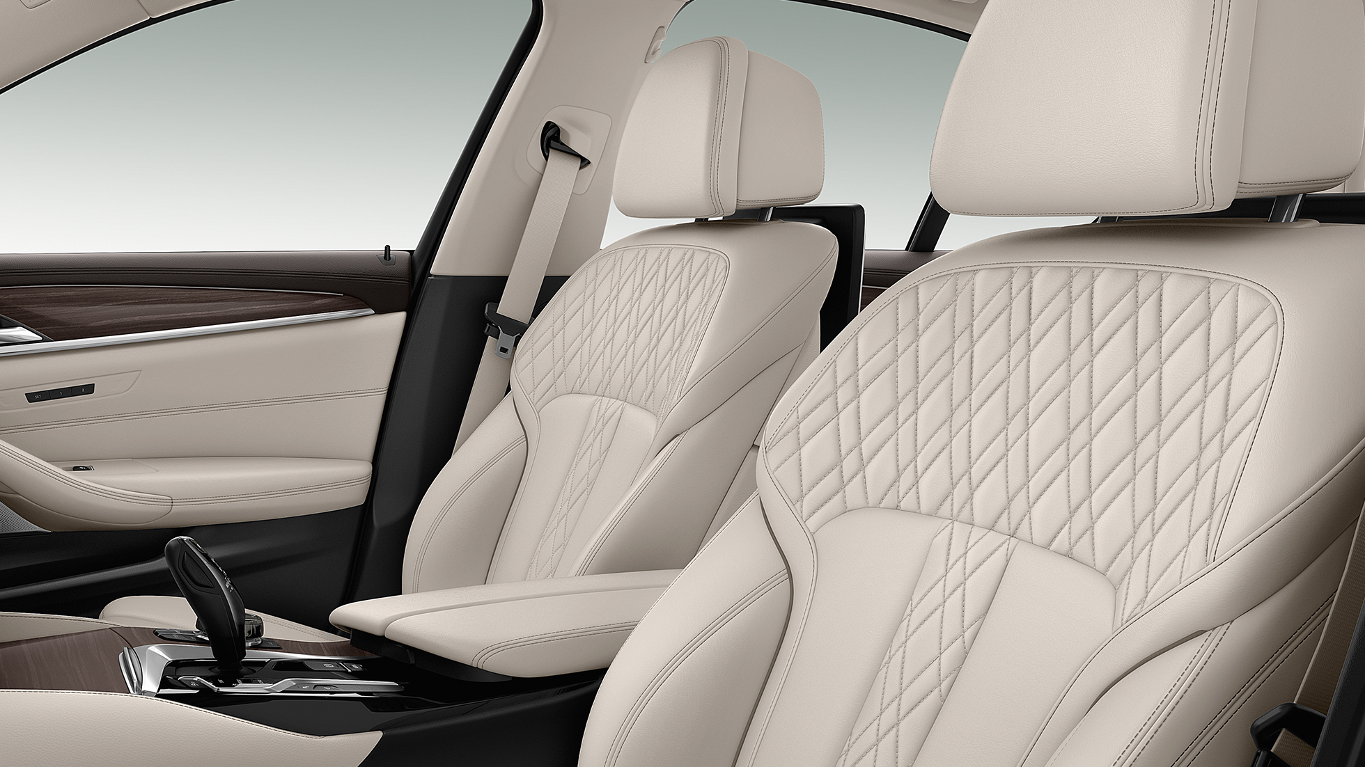 Tapiţeria BMW Seria 5 Sedan, Luxury Line Imagine cu tapiţeria BMW 540d Sedan, G30, Luxury Line, în Albastru Imperial Brilliant Effect metalizat