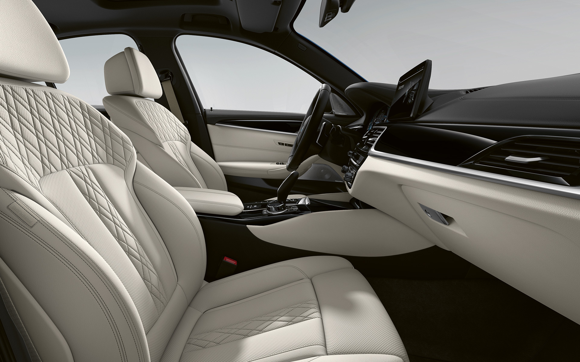 Imagine din interior a BMW Seria 5 Sedan G30 2020 Facelift în piele integrală Merino BMW Individual – Alb Smoke Imagine din interior a BMW Seria 5 Sedan G30 2020 Facelift în piele integrală Merino BMW Individual – Alb Smoke
